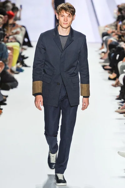 Look 2